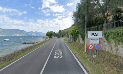Scontro auto-scooter sulla Gardesana: in tre in ospedale, uno è grave