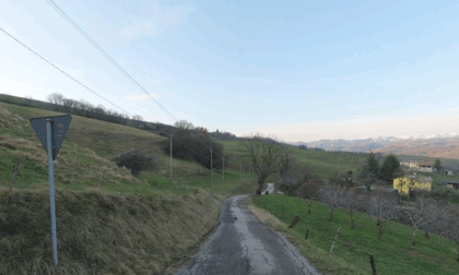 Cade da un palo della telefonia, grave operaio 44enne