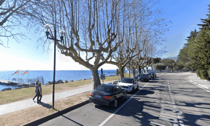 Malore in spiaggia a Bardolino, uomo salvato dai presenti