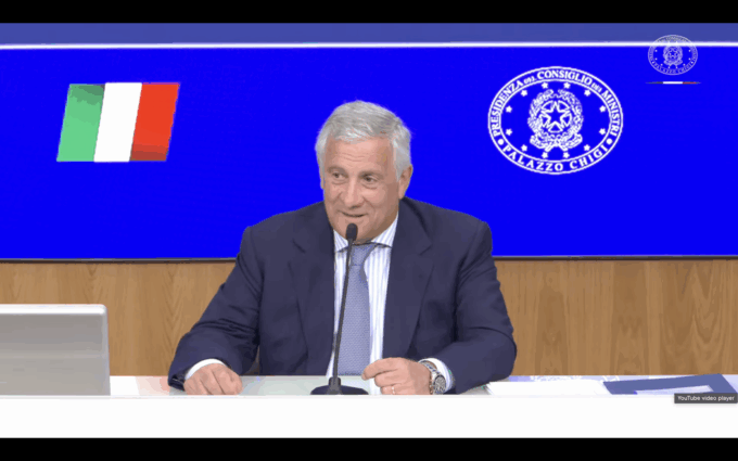 Antonio Tajani durante l'ultimo Consiglio dei Ministri