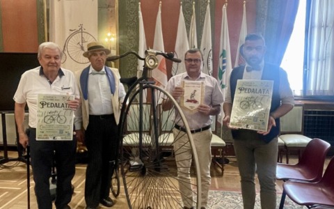Pedalata storica per festeggiare i 70 anni dei “Ciclisti d’altri tempi”