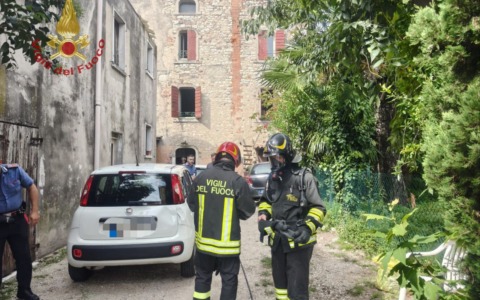 Incendio in un’abitazione a Lazise: morta una 72enne, intossicato il fratello