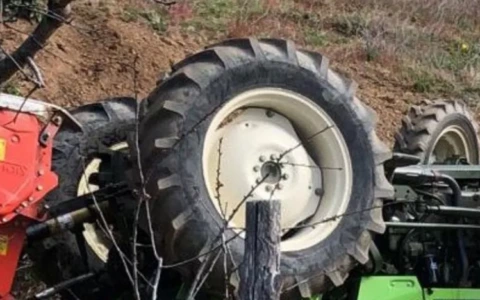Precipita da una bisarca con il trattore, grave 67enne