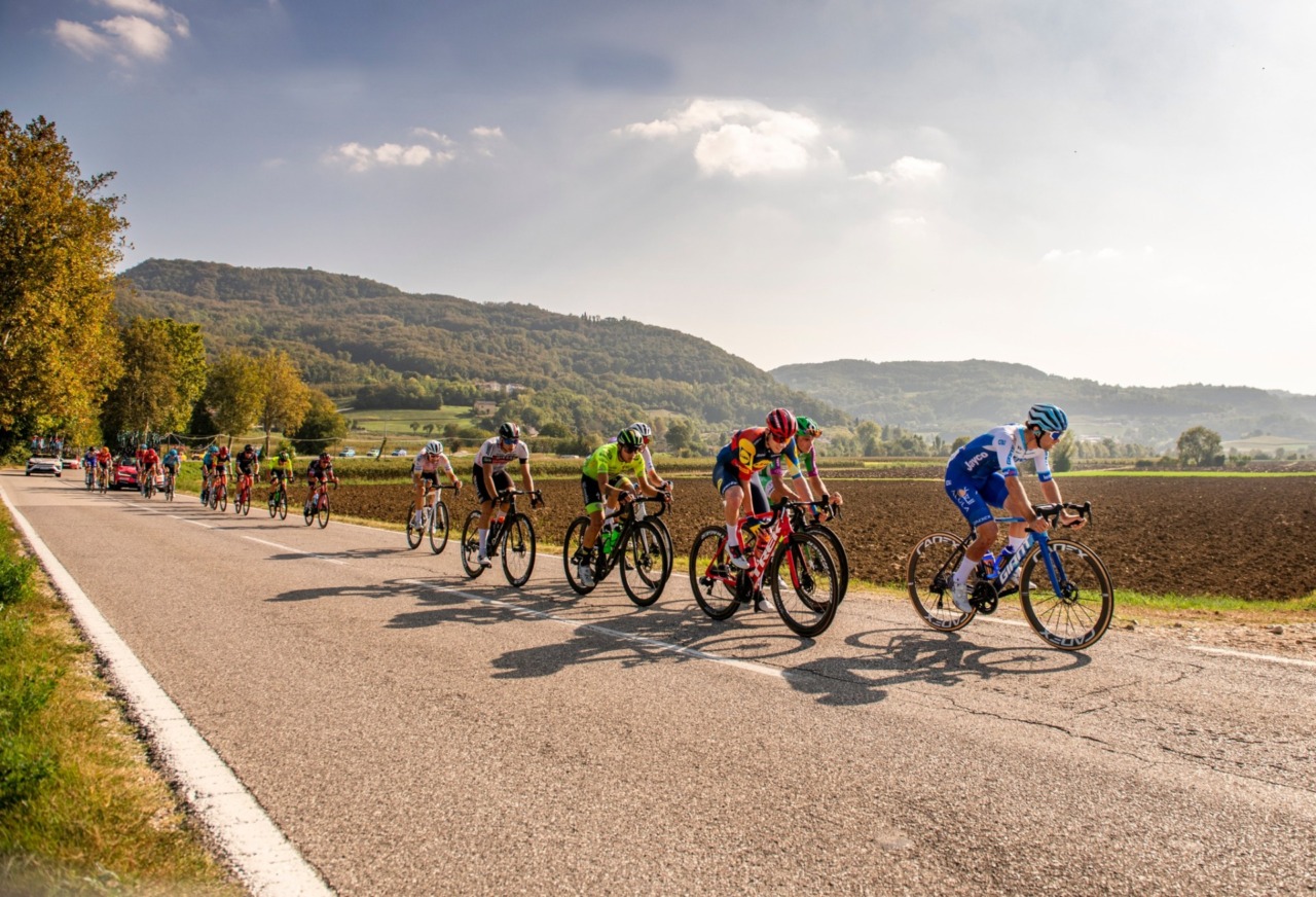Arriva a Verona per il Giro del Veneto 2025: tutte le info su tracciato, trasporti e modifiche alla viabilità
