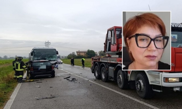 Smart contro un autobus di linea: morta 51enne mantovana a Vigasio