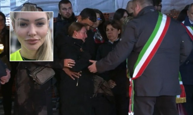 In centinaia alla fiaccolata a Castelnuovo del Garda per ricordare Jessica Stappazzollo