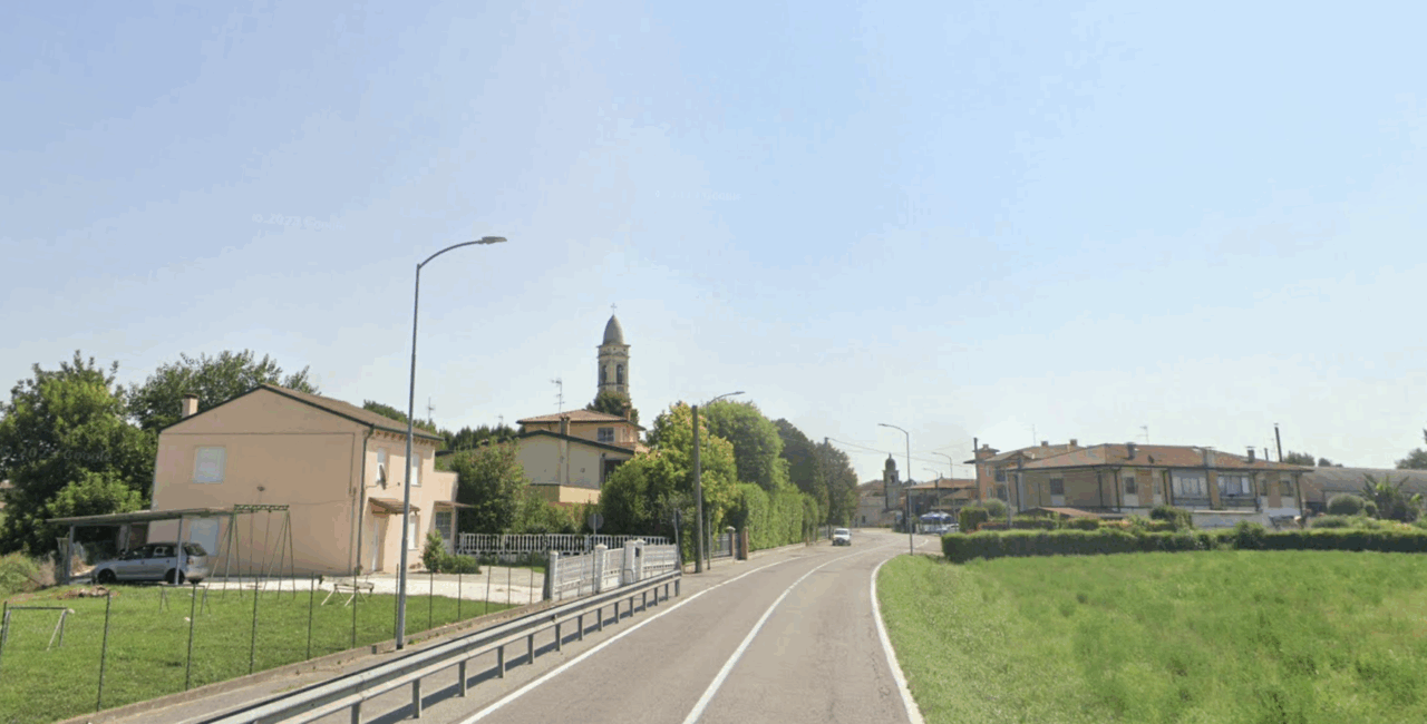 Perde il controllo dell’auto e finisce contro un guardrail: grave un 23enne a Roverchiara