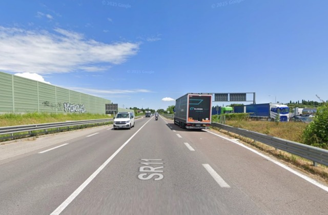 Scontro tra un’auto e un camion a Peschiera del Garda: tre feriti, uno è grave