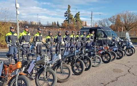 E-bike modificate, a Verona sequestrati 25 mezzi: “Pericolose perché andavano oltre i 50 km/h”