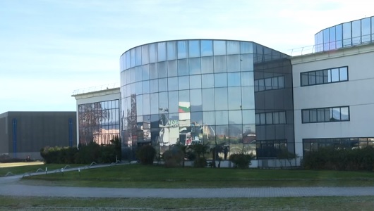 Big della moda ritira la commessa e Swinger taglia la metà dei dipendenti, Cisl e Cgil separati al tavolo