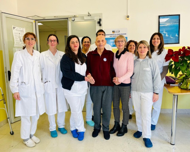 Operato a quasi 102 anni, primo paziente ultracentenario dimesso dall’ospedale di Marzana