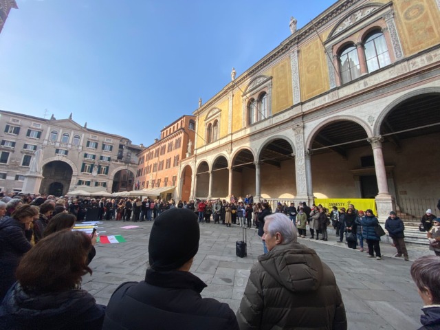 Manifestazione per l’Iran a Verona: appello alla libertà e alla fine della repressione