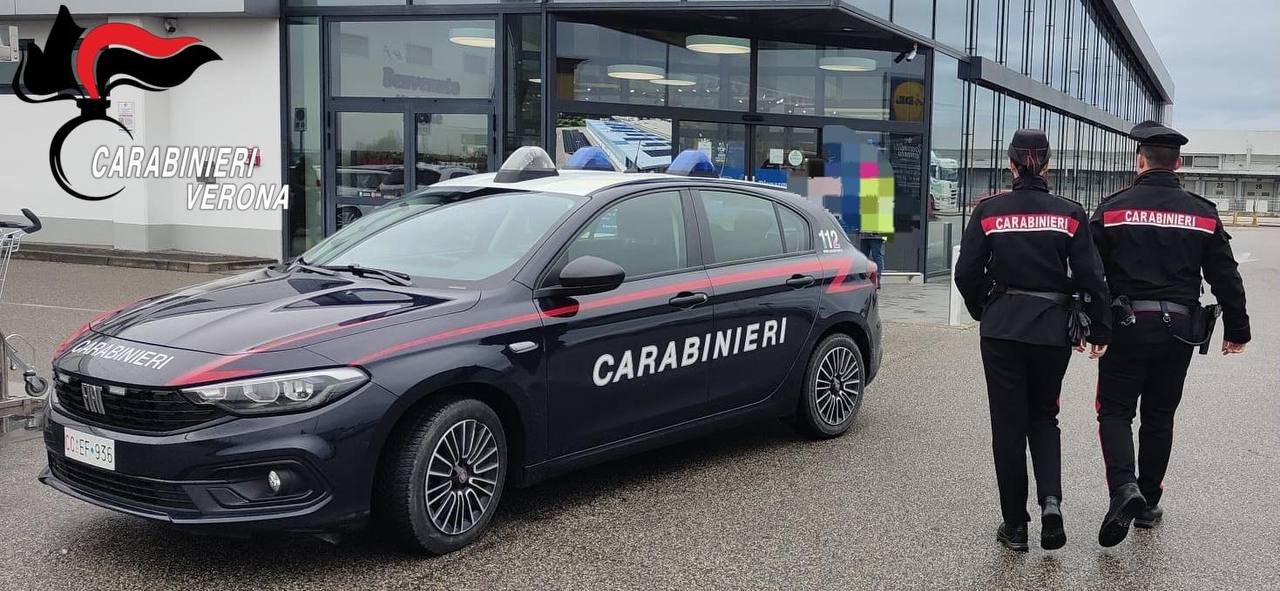 Arrestati a San Bonifacio dopo un furto al supermercato e la fuga in auto