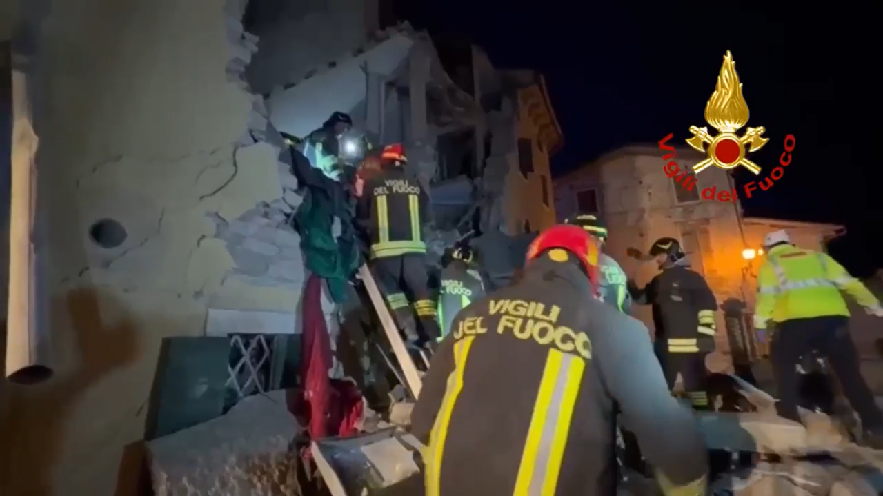 Esplosione in una palazzina di tre piani a Prun di Negrar: tre feriti e una vittima