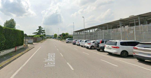 Auto si ribalta in Via Veneto: soccorsi in azione nel tardo pomeriggio