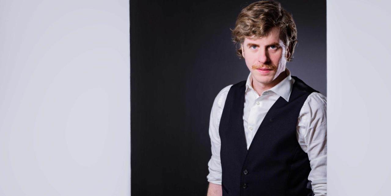 Dario Fo torna al Camploy: Lodo Guenzi protagonista di Morte accidentale di un anarchico