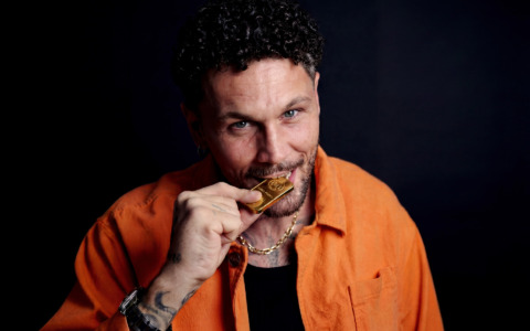 Mr. Oro, imprenditore e star in tv