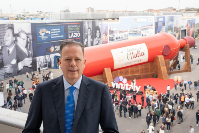 Ha preso ufficialmente il via a Veronafiere la 58esima edizione di Vinitaly