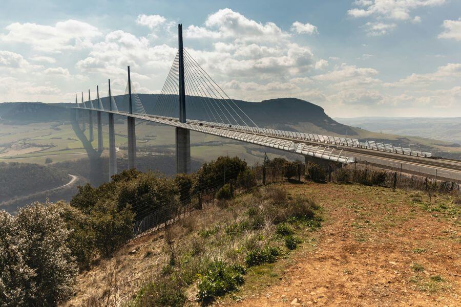 Ponti e viadotti: come nascono le grandi strutture metalliche che attraversano il Veneto